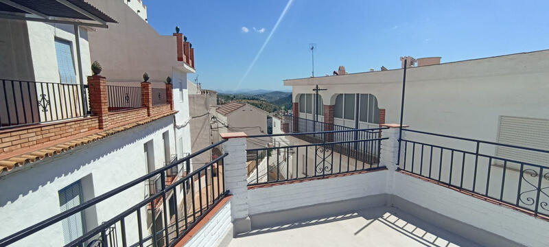 Lejlighed til salg i Tolox, Málaga