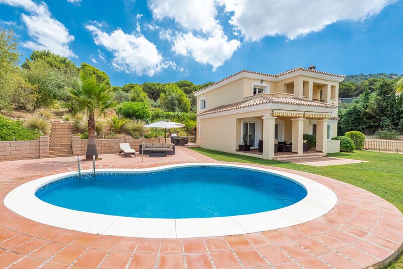 Villa en venta en Alhaurin el Grande, Málaga