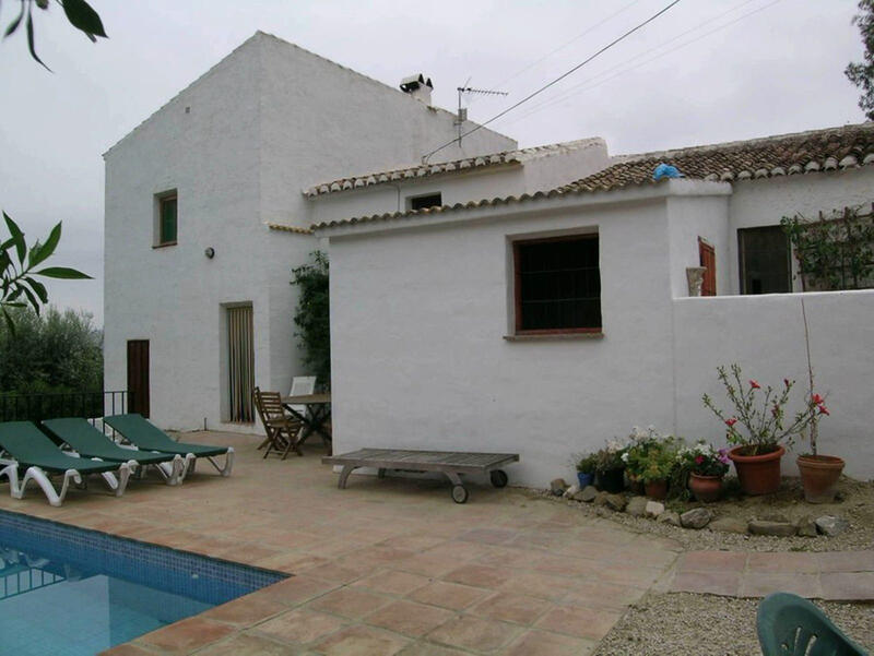 Villa zu verkaufen in Colmenar, Málaga