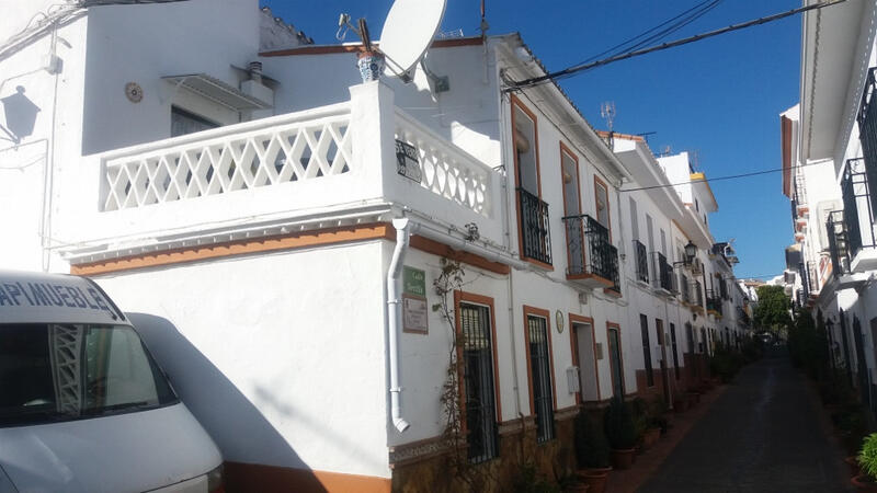 Stadthaus zu verkaufen in Guaro (Periana), Málaga