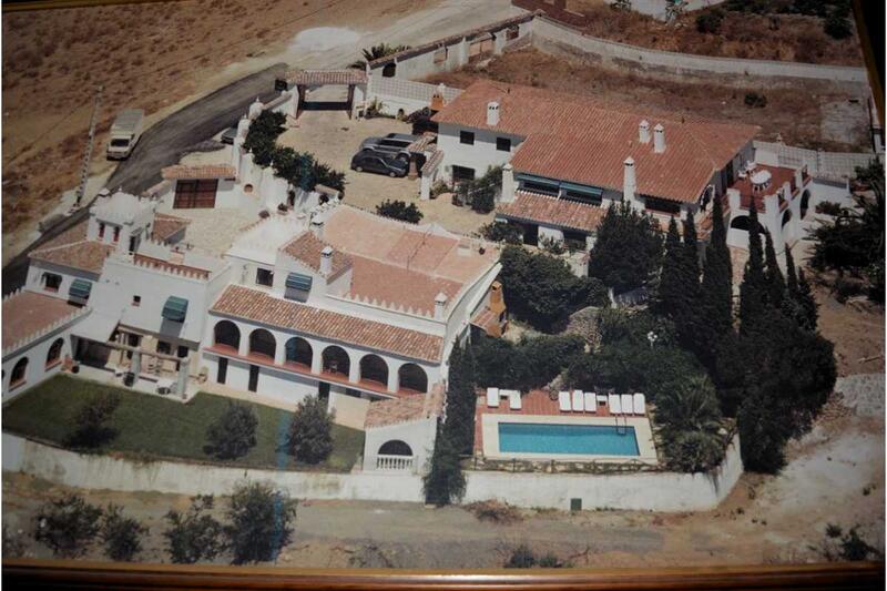 Villa till salu i Alcaucin, Málaga