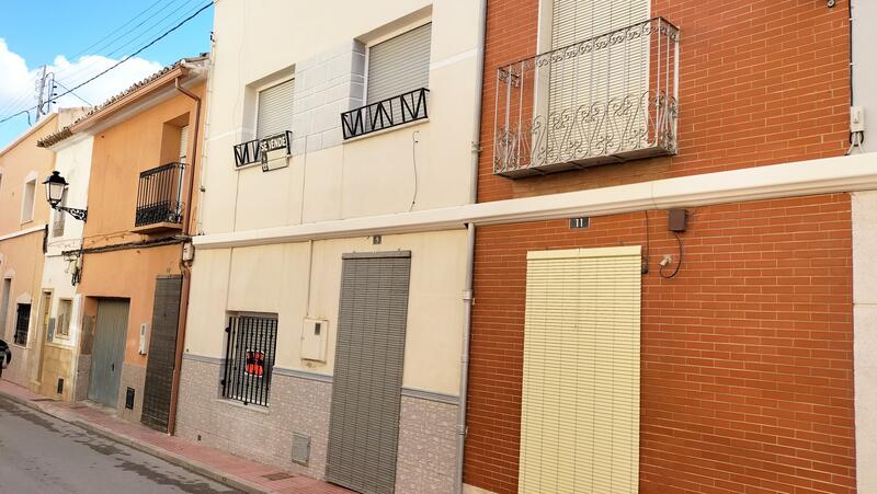 Maison de Ville à vendre dans Sax, Alicante