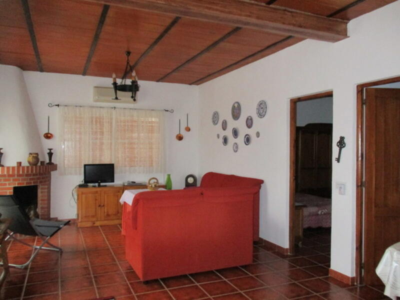 2 bedroom Country House for sale