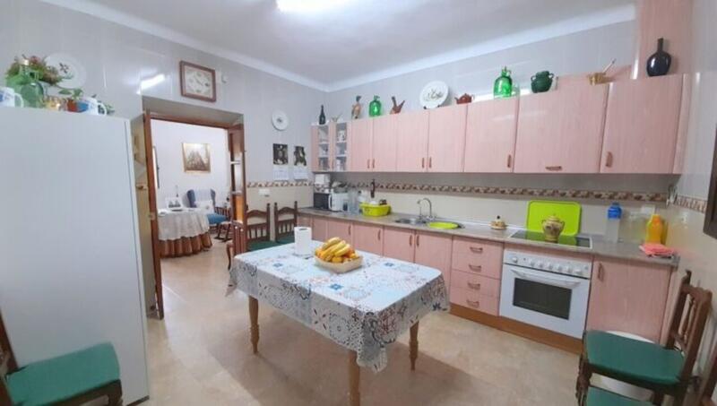 3 bedroom Country House for sale