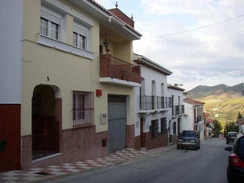 городская тюрьма продается в Alora, Málaga