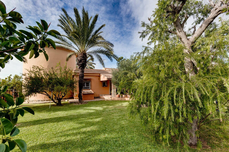 5 Cuarto Villa en venta