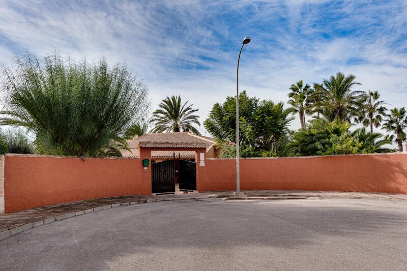 5 Cuarto Villa en venta