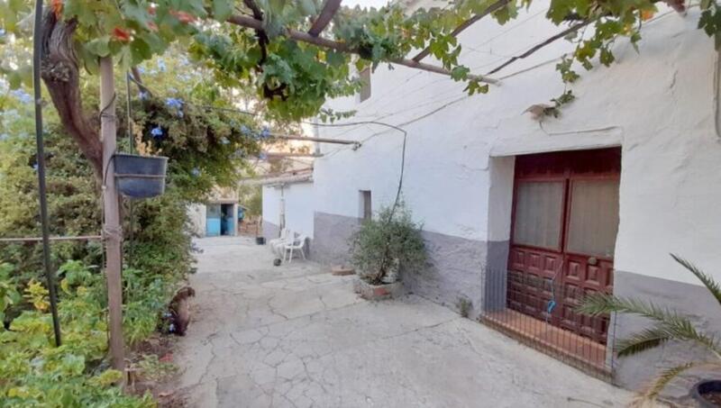 Деревенский Дом продается в Alora, Málaga