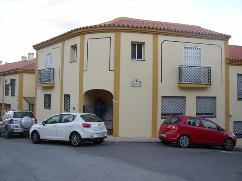 Maison de Ville à vendre dans Alora, Málaga