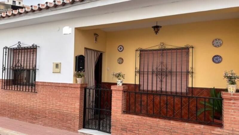 Townhouse for sale in Alora, Málaga