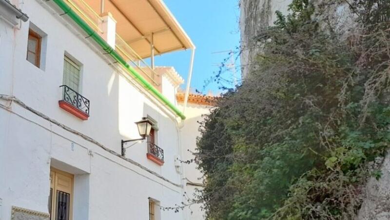 Maison de Ville à vendre dans Alora, Málaga