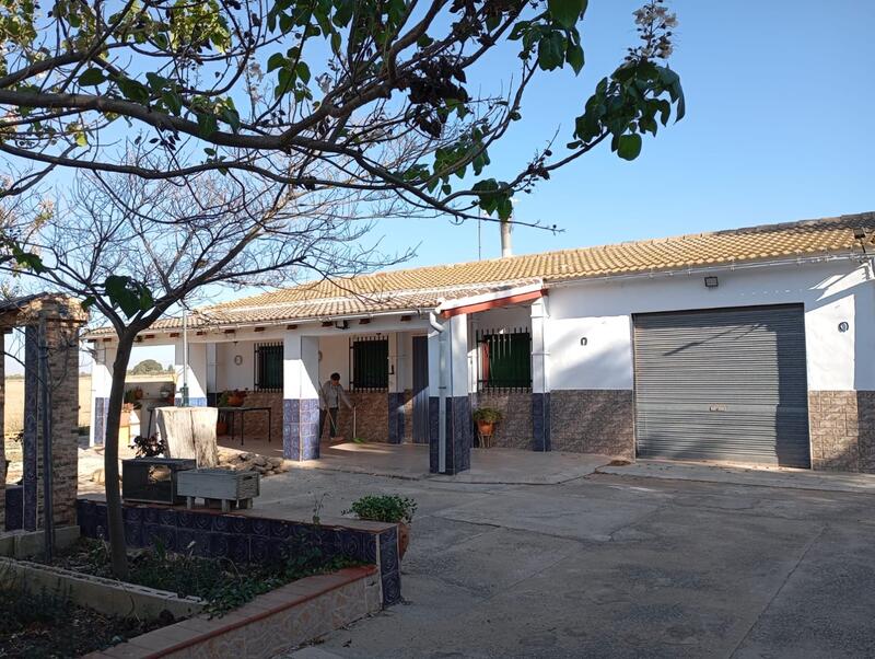 Villa for sale in Yecla, Murcia