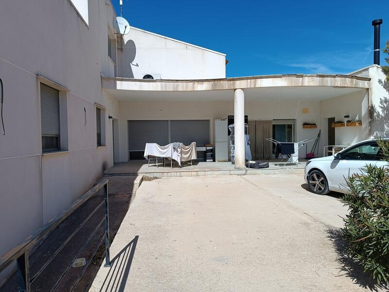 4 bedroom Villa for sale