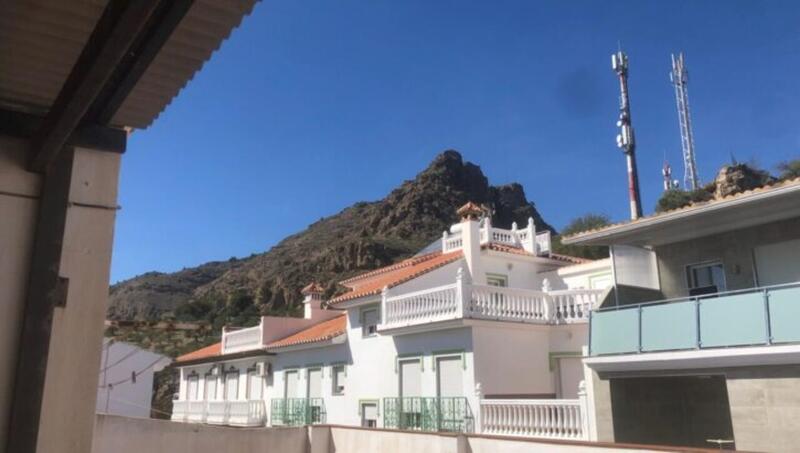 Maison de Ville à vendre dans Alora, Málaga