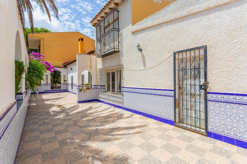 5 Cuarto Villa en venta