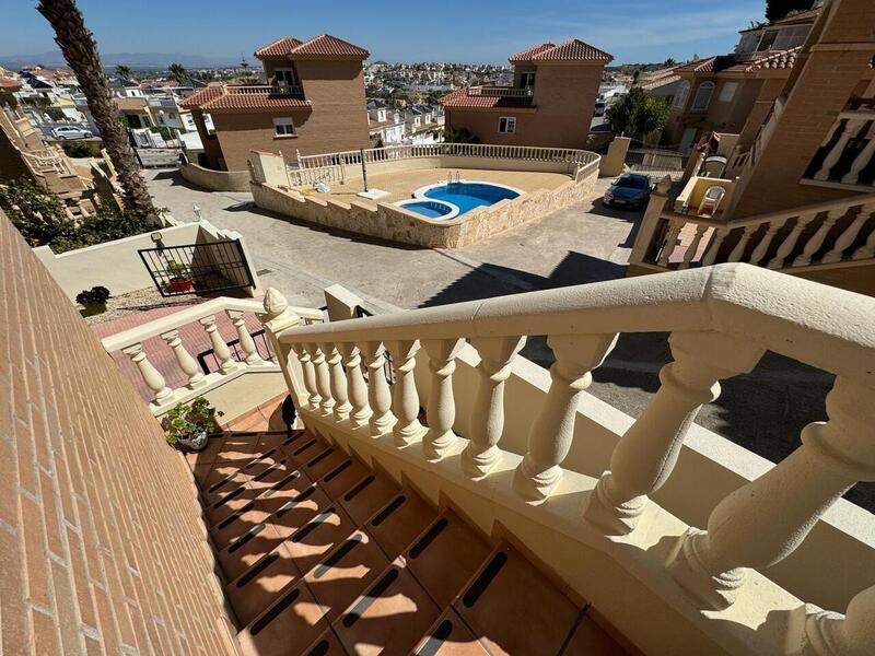 3 Cuarto Villa en venta