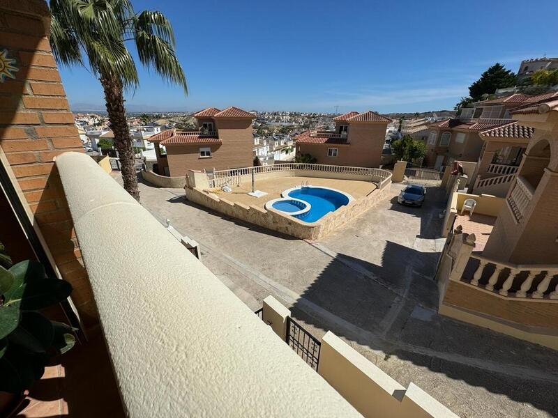 3 Cuarto Villa en venta