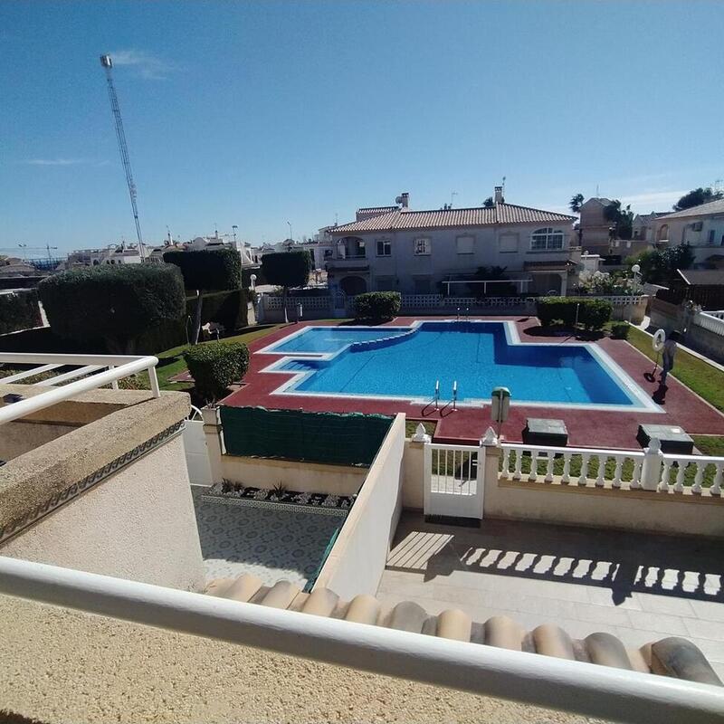 Villa til salgs i Torrevieja, Alicante