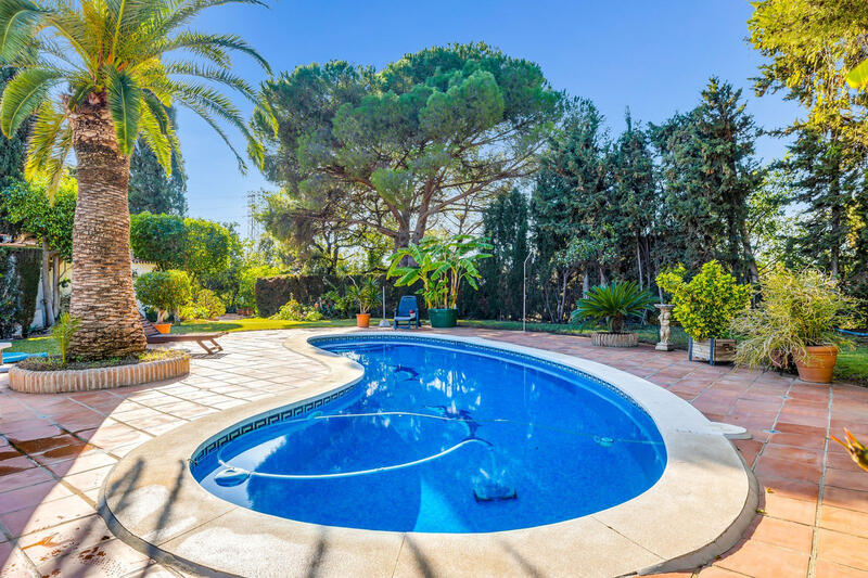 Villa à vendre dans Selwo, Málaga