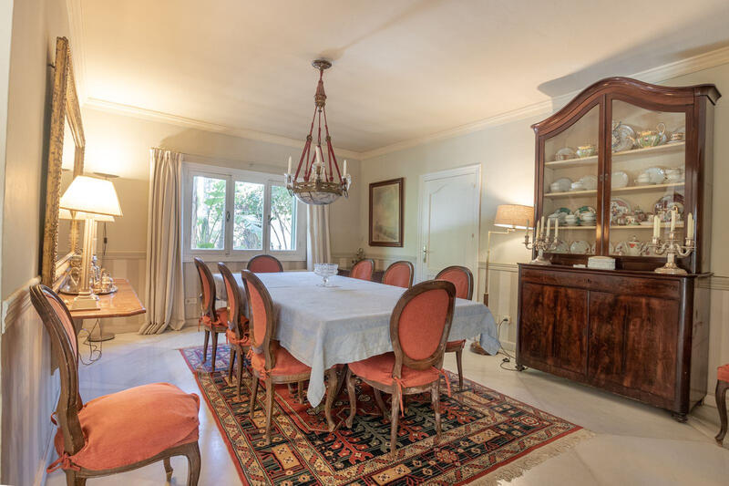 8 chambre Villa à vendre