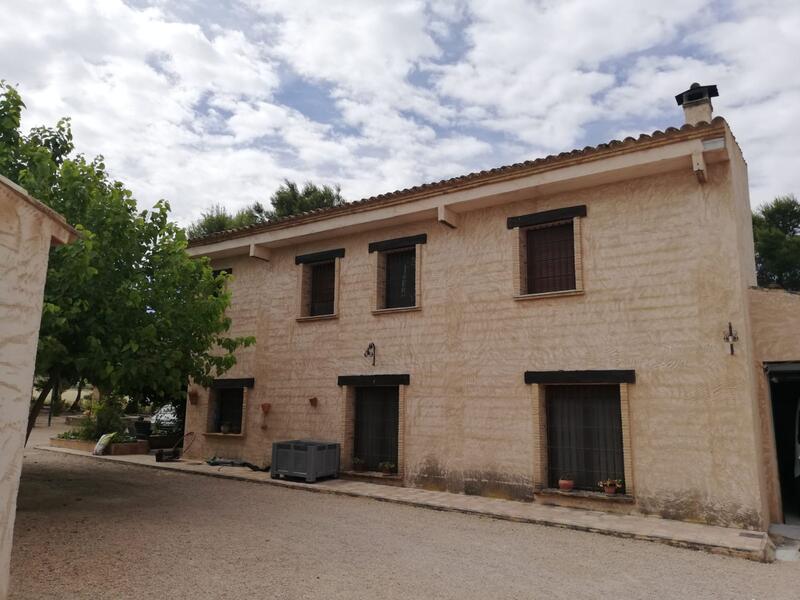 вилла продается в Yecla, Murcia