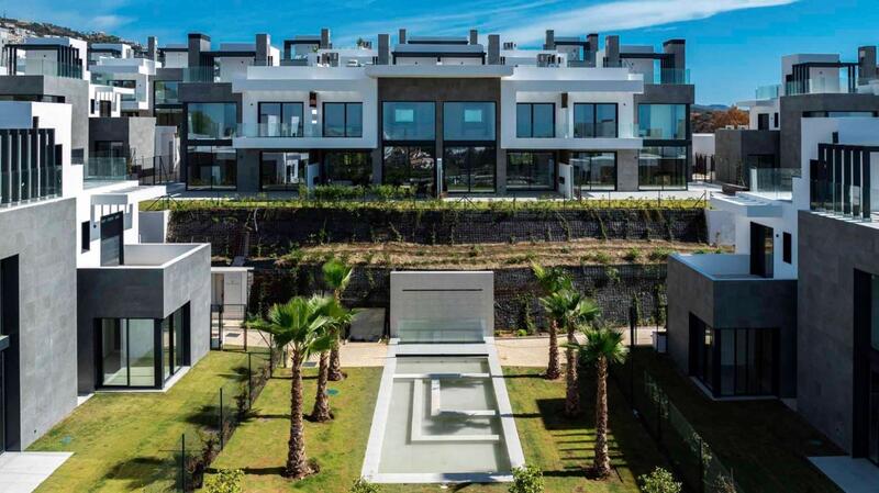 Villa à vendre dans Marbella, Málaga