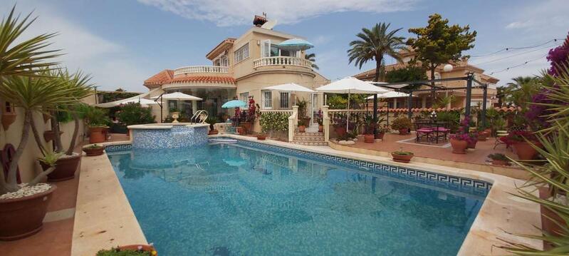 Villa til salgs i Los Urrutias, Murcia