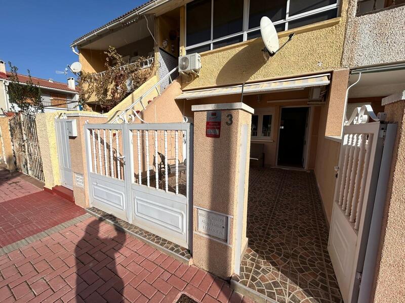 2 Cuarto Villa en venta