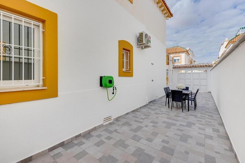 3 Cuarto Villa en venta