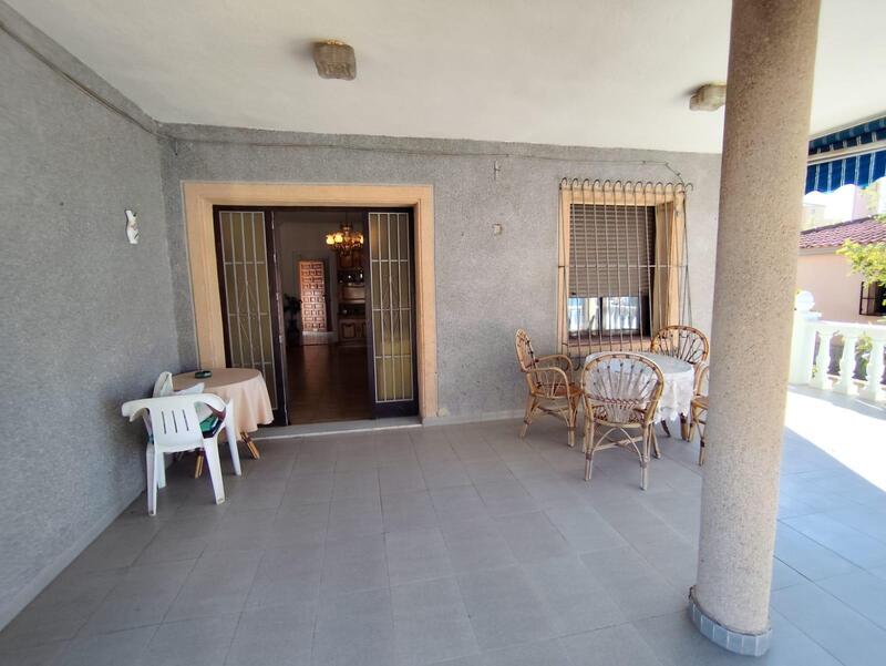 4 Cuarto Villa en venta