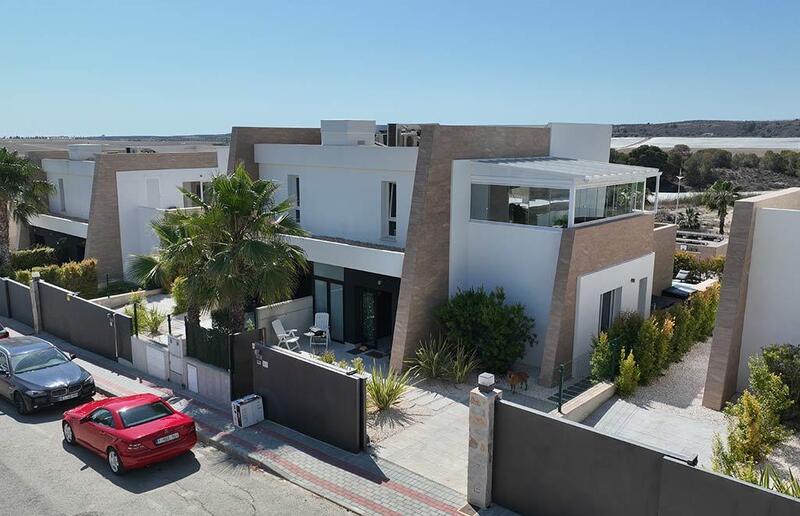 3 Cuarto Villa en venta