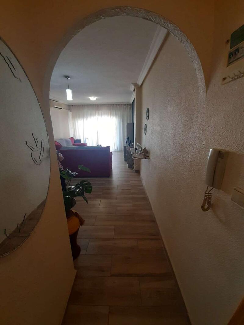 2 slaapkamer Appartement Te koop