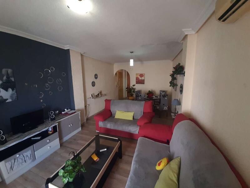 2 slaapkamer Appartement Te koop