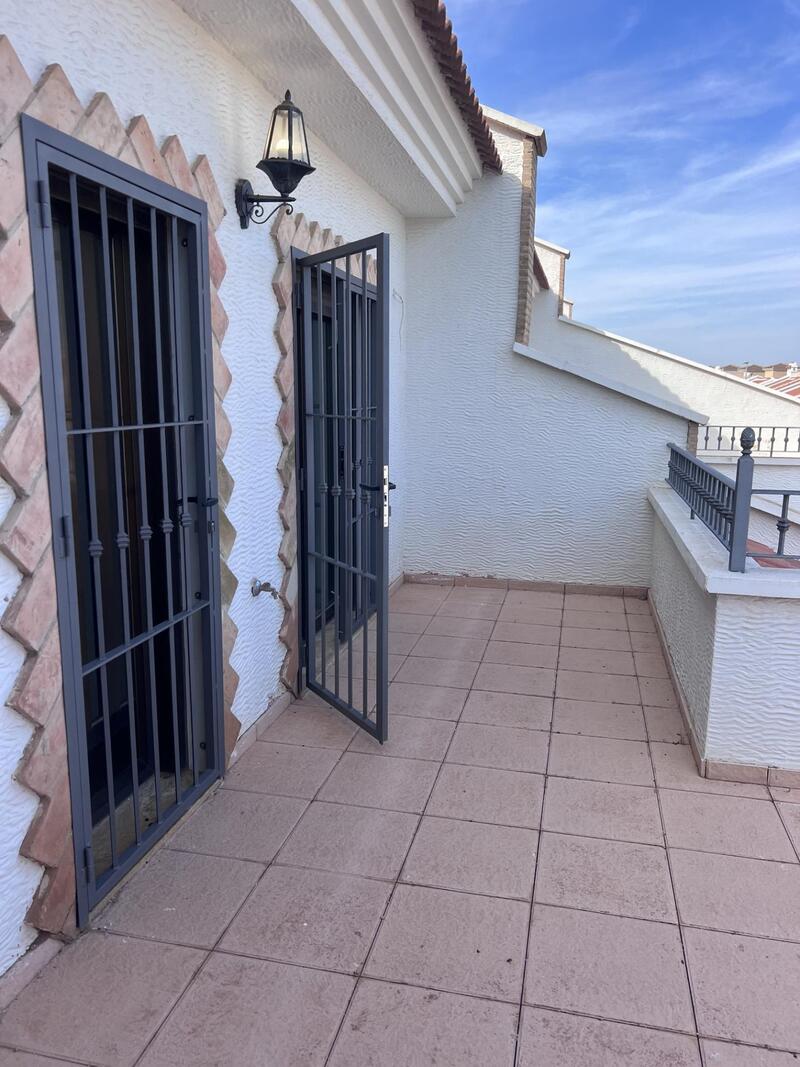 3 Cuarto Adosado en venta