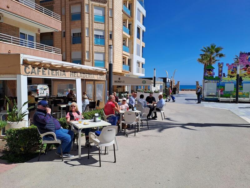 Forretningseiendom til salgs i La Mata, Alicante