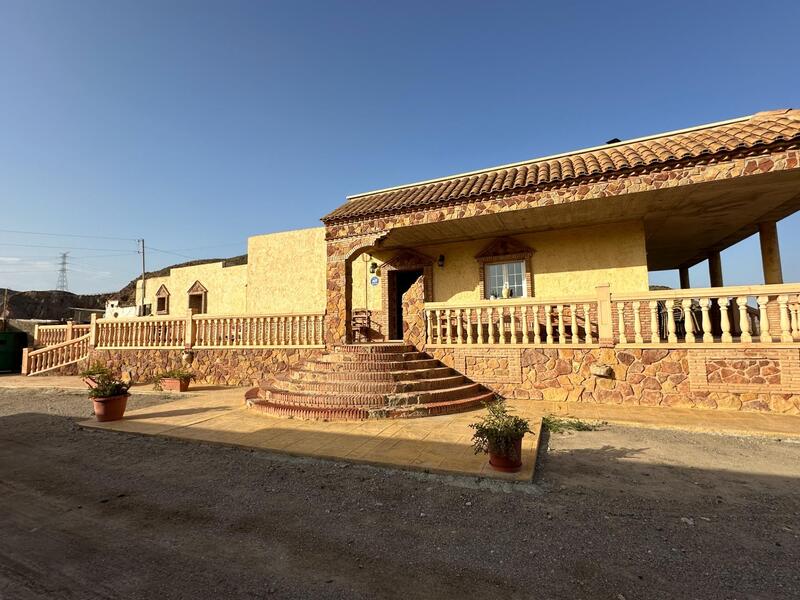 Landhaus zu verkaufen in Gador, Almería