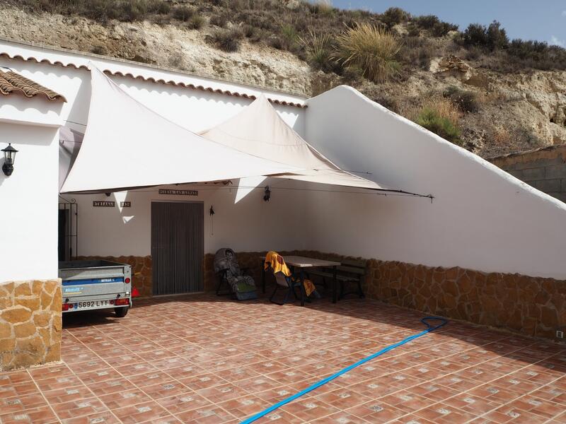 4 chambre Maison Troglodyte à vendre