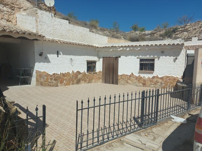 Grottehuset til salgs i Cuevas del Campo, Granada