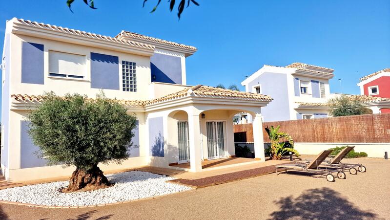 3 Cuarto Villa en venta