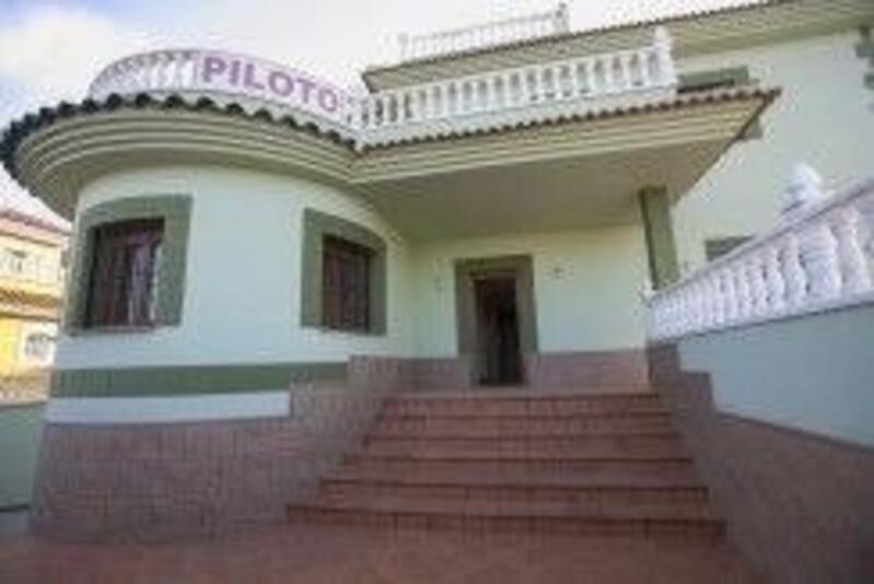 Villa à vendre dans Torrevieja, Alicante