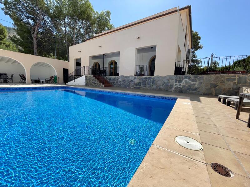 Villa zu verkaufen in El Tosalet (Alfaz del Pi), Alicante