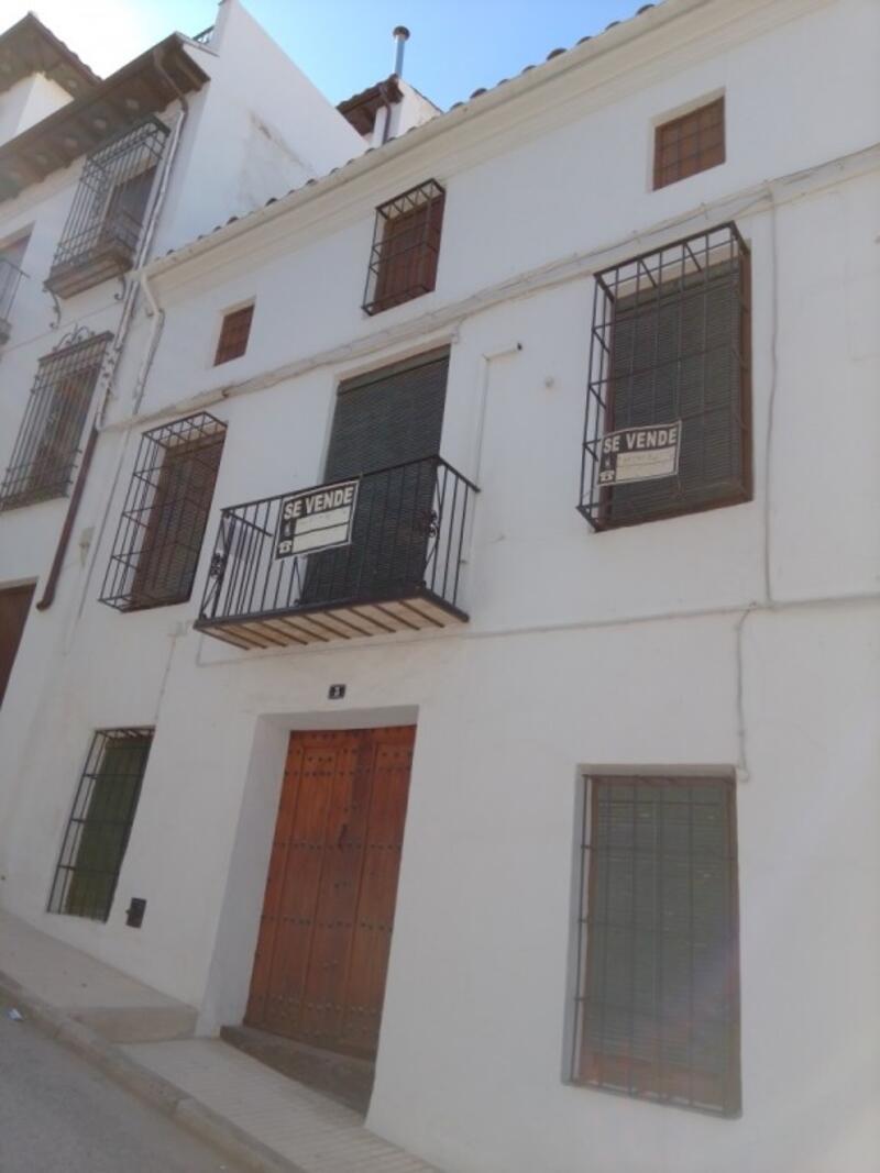 Rekkehus til salgs i Alcaudete, Jaén