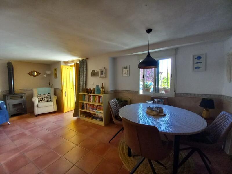 3 bedroom Country House for sale