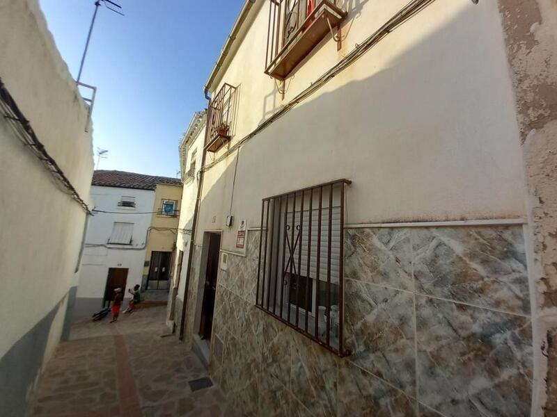 Townhouse for sale in Martos, Jaén