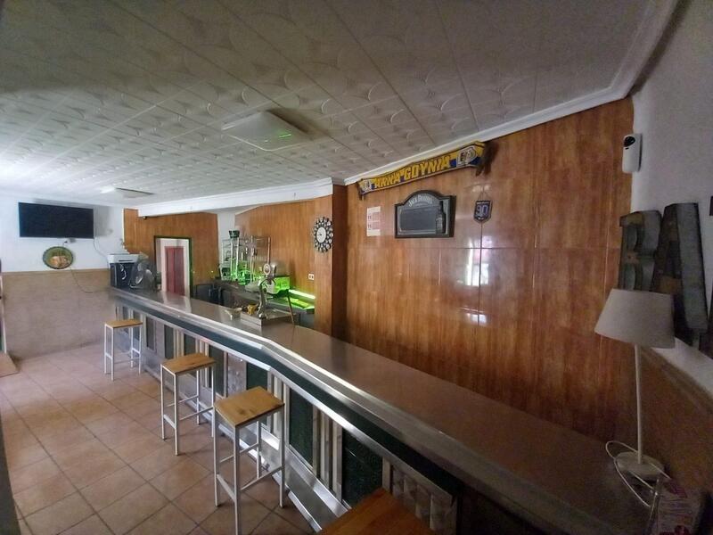 5 Cuarto Local Comercial en venta