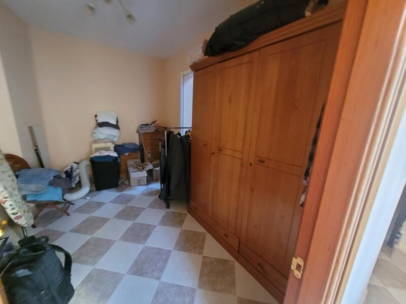 4 slaapkamer Gezinswoning Te koop