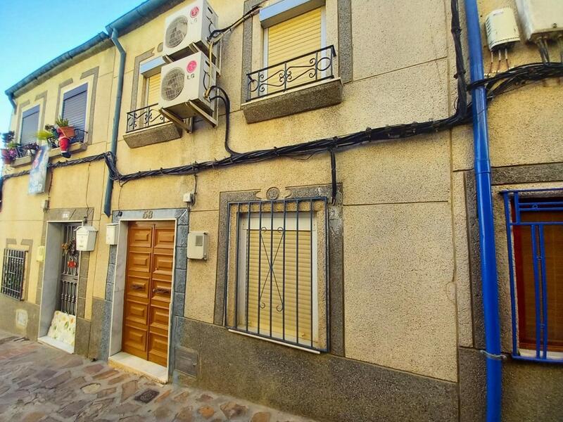 Stadthaus zu verkaufen in Martos, Jaén