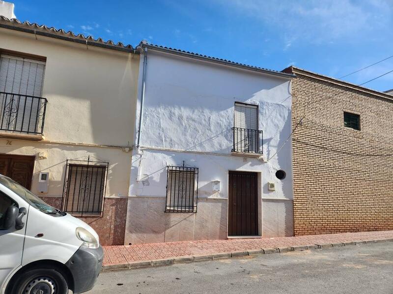 Townhouse for sale in Benameji, Córdoba