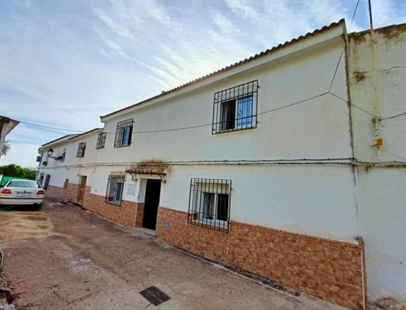 Деревенский Дом продается в Priego de Cordoba, Córdoba