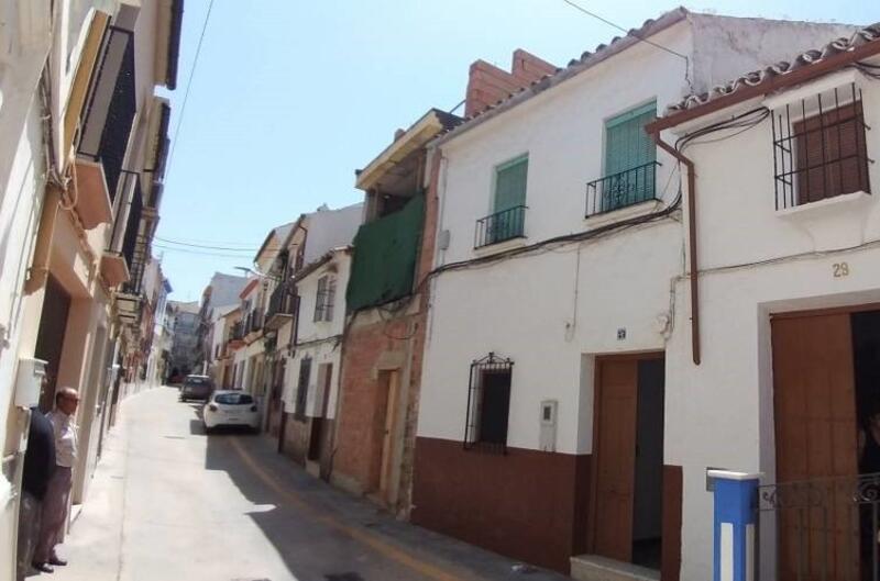 Townhouse for sale in Rute, Córdoba